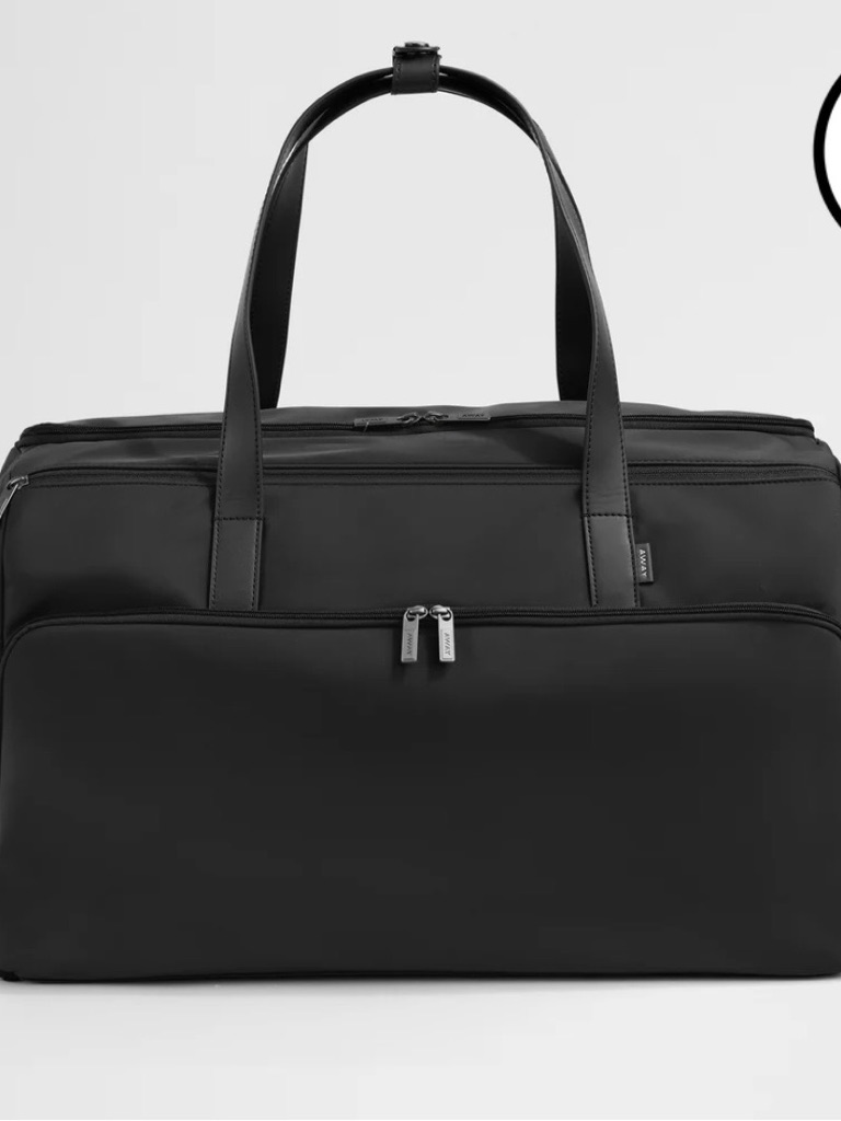 Away Garment Duffle In Jet Black